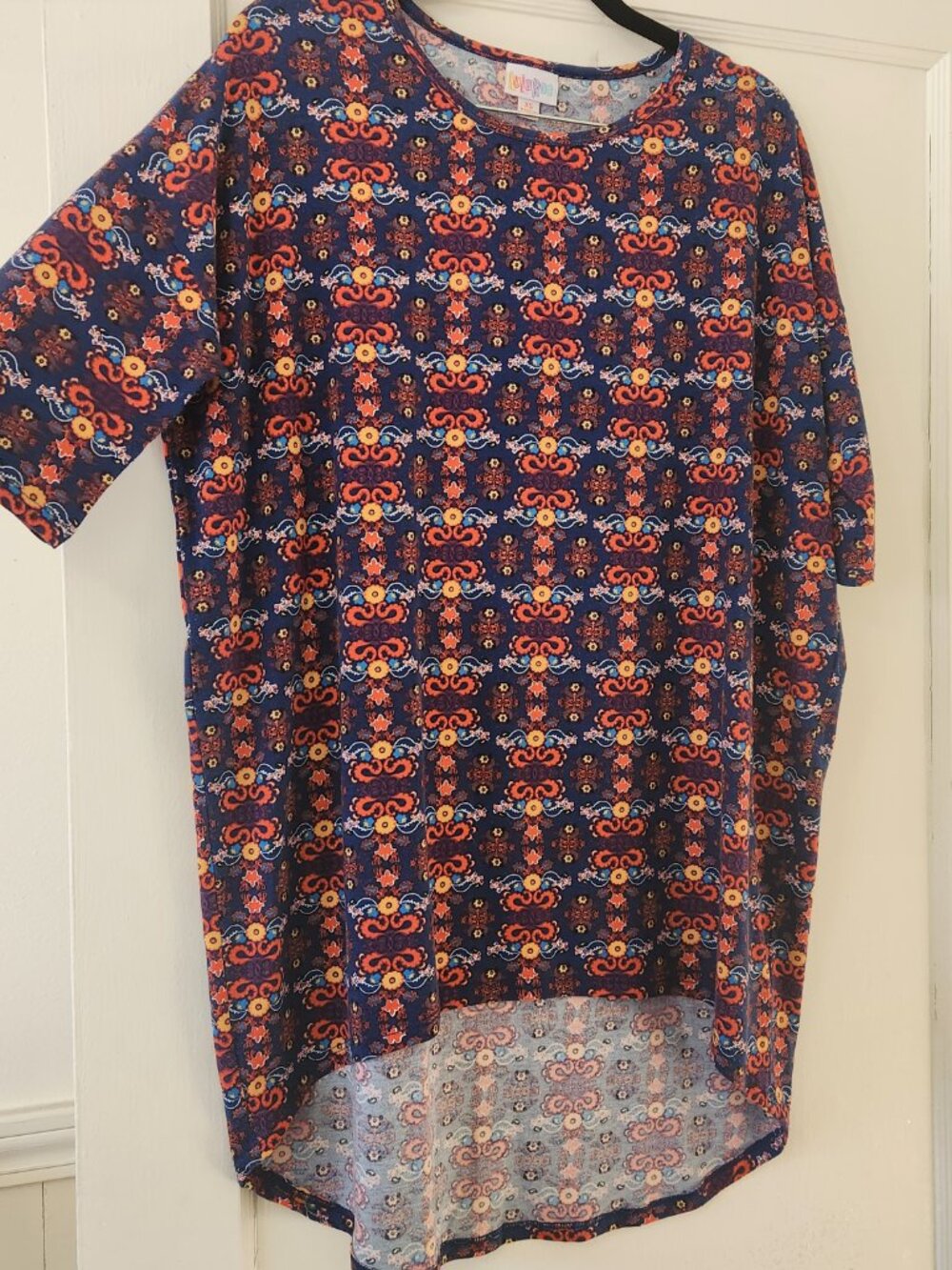 LuLaRoe Irma Tunic Top XS Navy Coral Geometric Print High Low Leggings Top